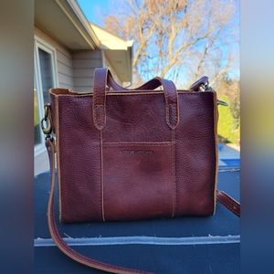 Portland Leather Goods Lola Crossbody w/Zipper, Nutmeg